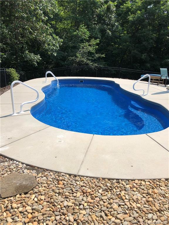 Property image 2 at 236 Donsdale Drive, Statesville, NC 28625