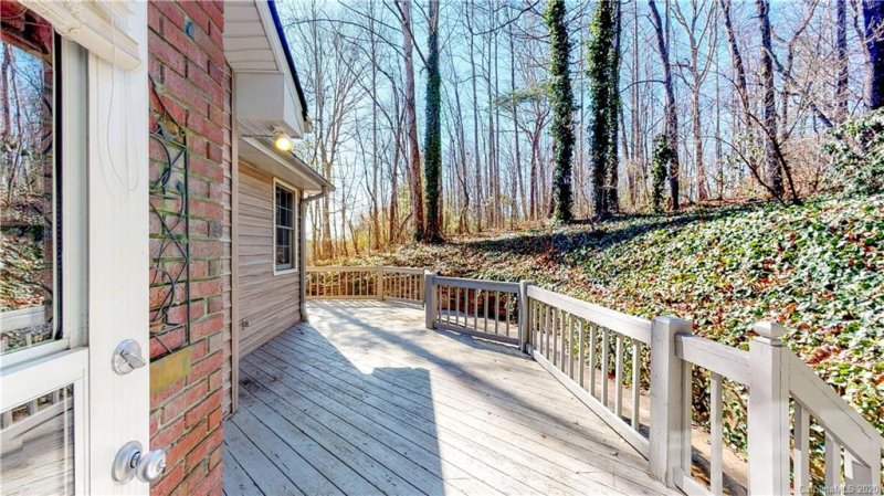 Property image 5 at 301 Shadecrest Lane, Mills River, NC 28759