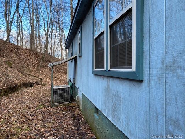 Property image 3 at 925 Apple Creek Road, Waynesville, NC 28786