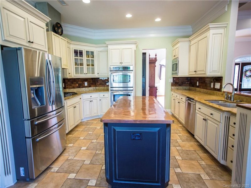 Property image 3 at 8108 Bayview Lane, Belmont, NC 28012