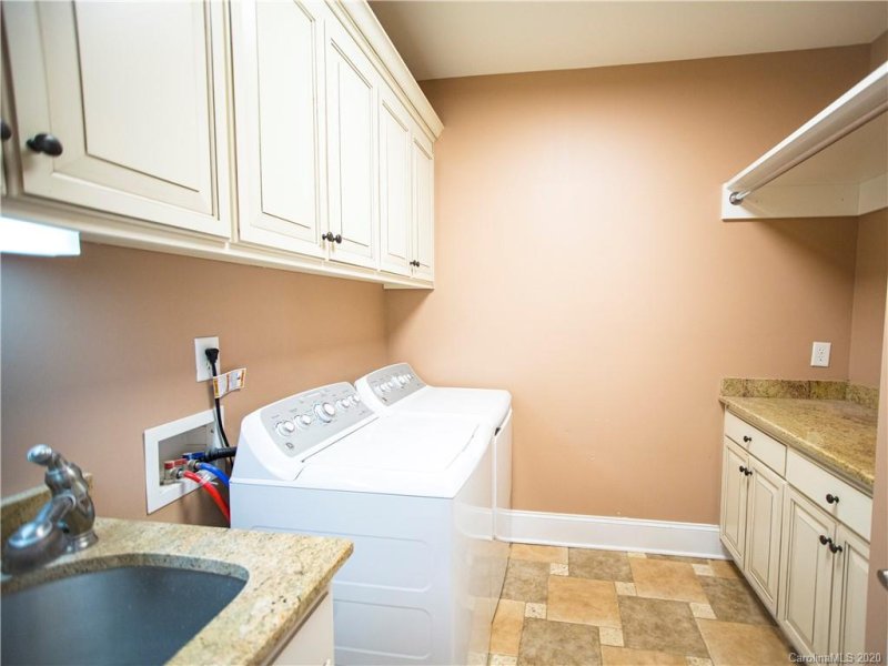 Property image 5 at 8108 Bayview Lane, Belmont, NC 28012