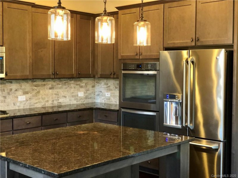 Property image 3 at 8402 Aspen Court, Charlotte, NC 28227