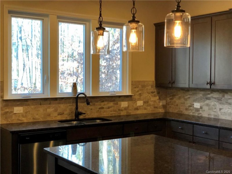 Property image 4 at 8402 Aspen Court, Charlotte, NC 28227