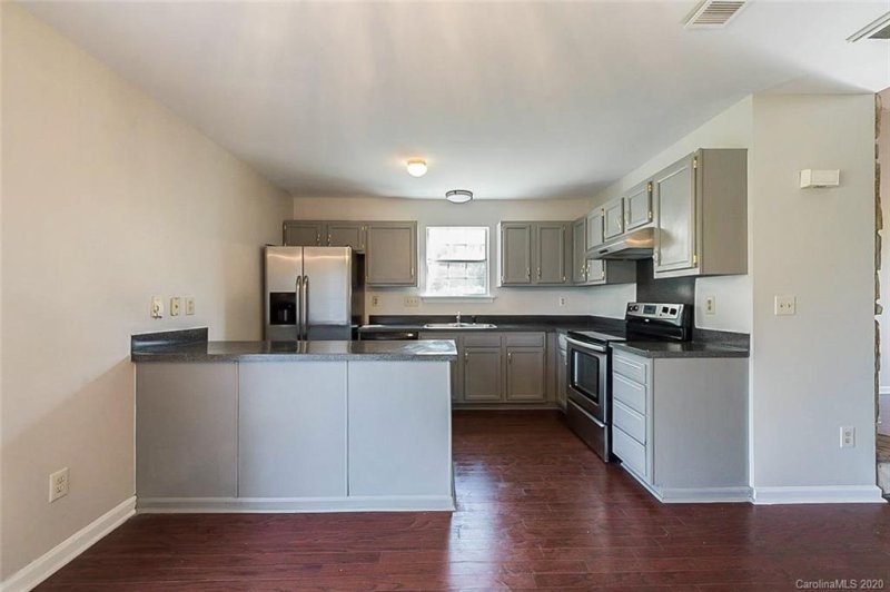 Property image 2 at 8207 Golf Ridge Drive, Charlotte, NC 28277