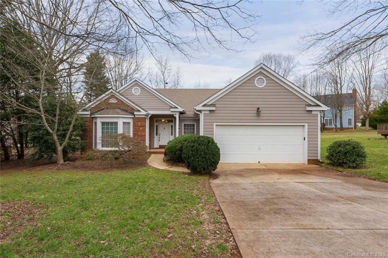 728 Tysons Forest Drive