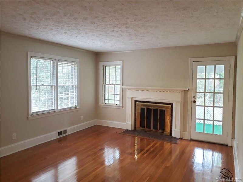 Property image 2 at 1039 Jefferson Drive, Charlotte, NC 28270