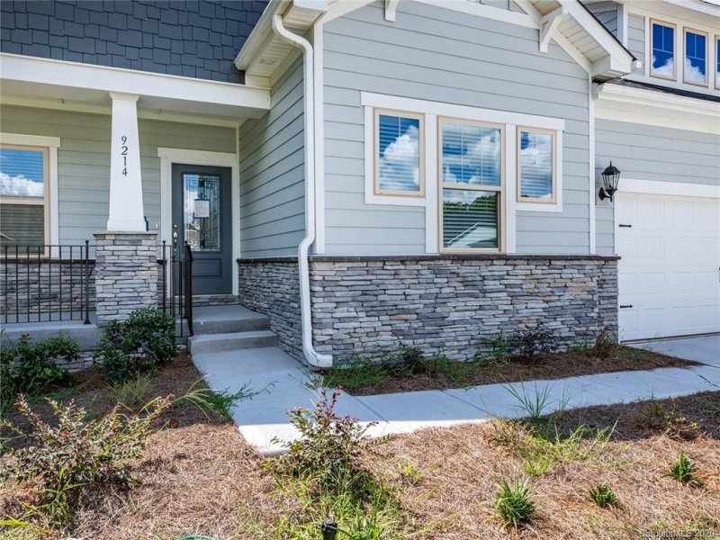 Property image 2 at 9214 Grisons Court, Charlotte, NC 28278