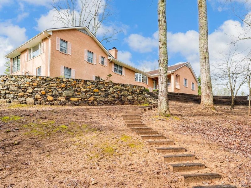 Property image 3 at 12 W Fairway Drive, Etowah, NC 28729