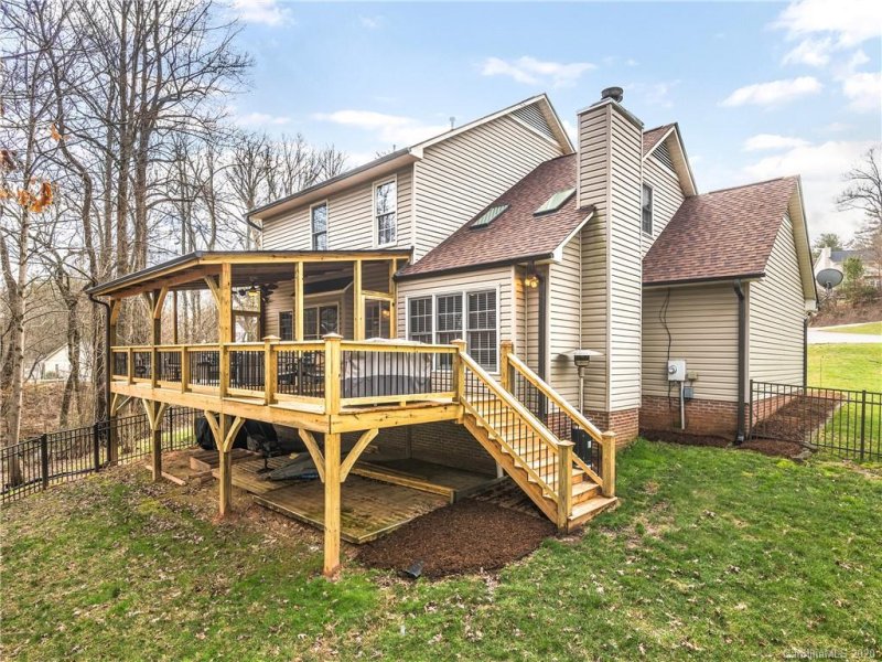 Property image 2 at 516 Windsor Forest Court, Fletcher, NC 28732