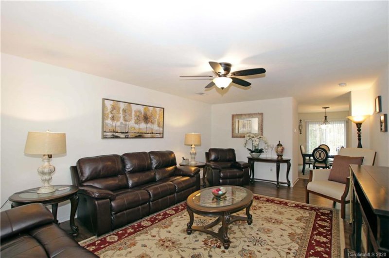 Property image 3 at 5936 Sanders Farm Lane, Charlotte, NC 28216