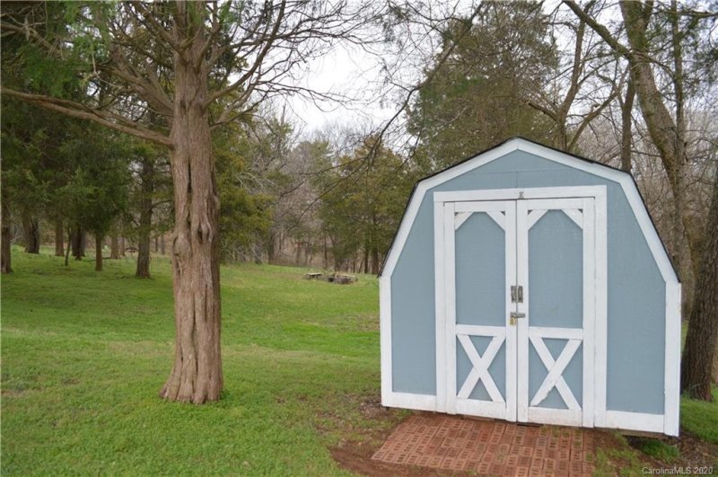 Property image 5 at 1156 Brook Path Trail, Denver, NC 28037