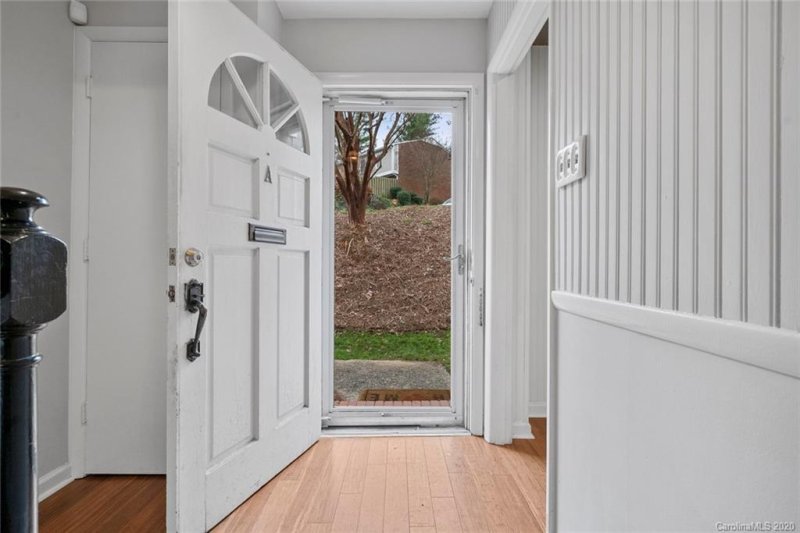 Property image 3 at 4603 Hedgemore Drive, Charlotte, NC 28209