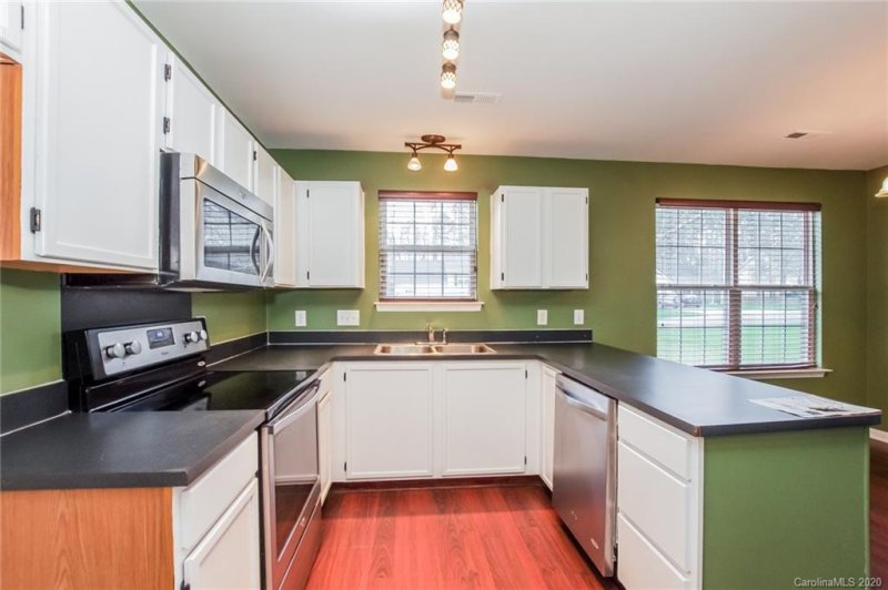 Property image 2 at 1025 Slate Ridge Road, Matthews, NC 28104