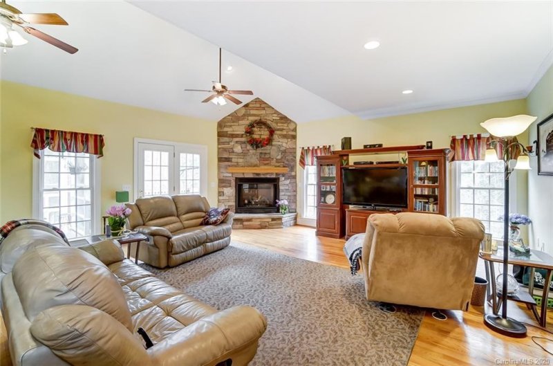 Property image 3 at 516 Whippoorwill Lane, Concord, NC 28025