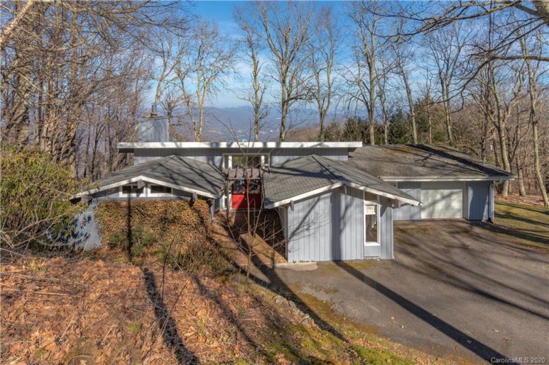 Property image 2 at 221 Bent Oak Drive, Waynesville, NC 28786