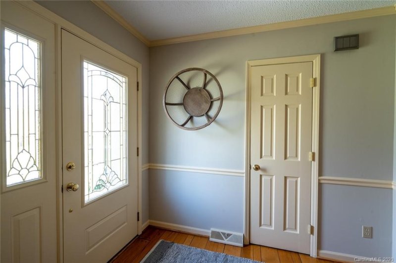 Property image 2 at 4408 Bob White Court, Charlotte, NC 28213