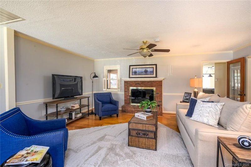 Property image 4 at 4408 Bob White Court, Charlotte, NC 28213