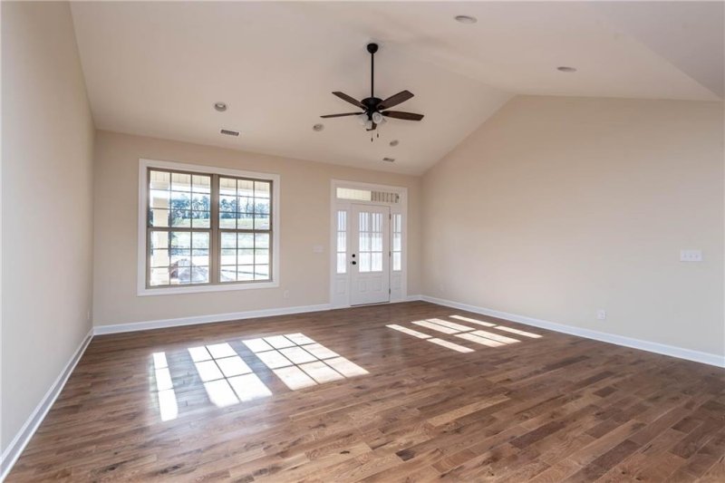 Property image 5 at 22 Par Drive, Granite Falls, NC 28630