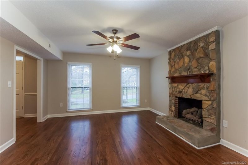 Property image 2 at 8233 Charles Crawford Drive, Charlotte, NC 28269