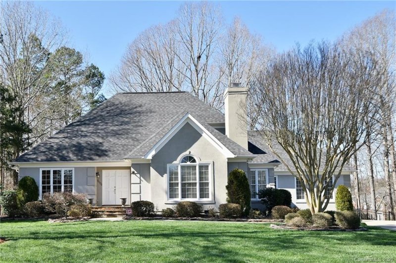 8408 Strawberry Lane