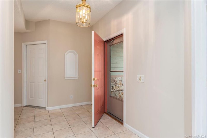 Property image 2 at 45 Hillcreek Drive, Asheville, NC 28804