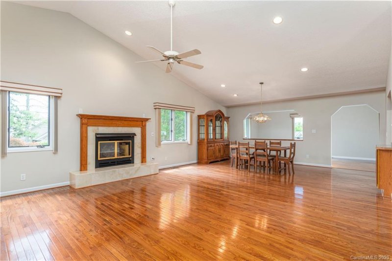 Property image 5 at 45 Hillcreek Drive, Asheville, NC 28804