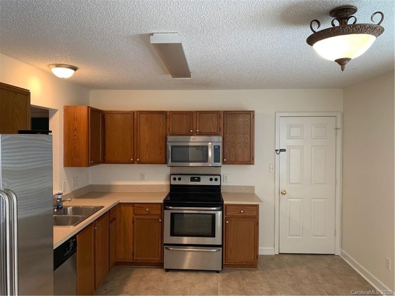 Property image 3 at 4223 Ladys Slipper Lane, Matthews, NC 28105