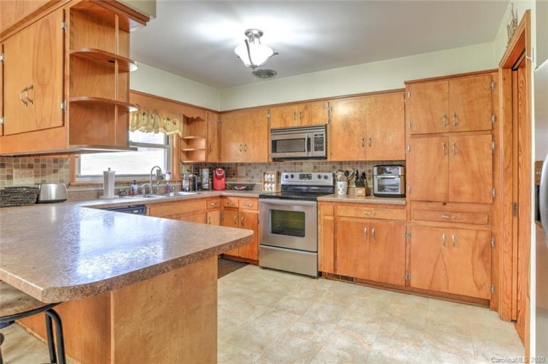 Property image 5 at 19 Haywood Drive, Canton, NC 28716