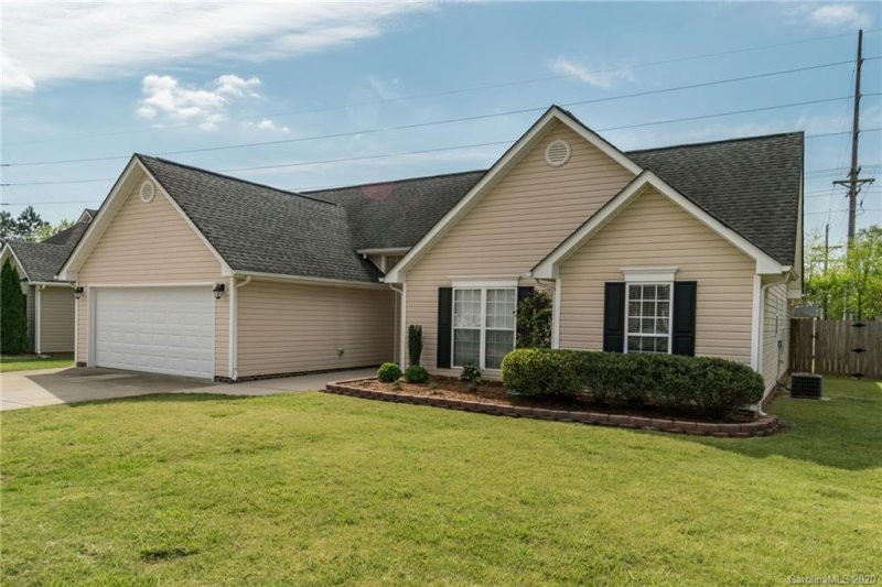 Property image 2 at 3002 Galena Chase Drive, Indian Trail, NC 28079