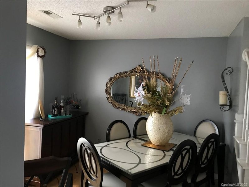 Property image 5 at 1920 Killarney Place, Charlotte, NC 28262