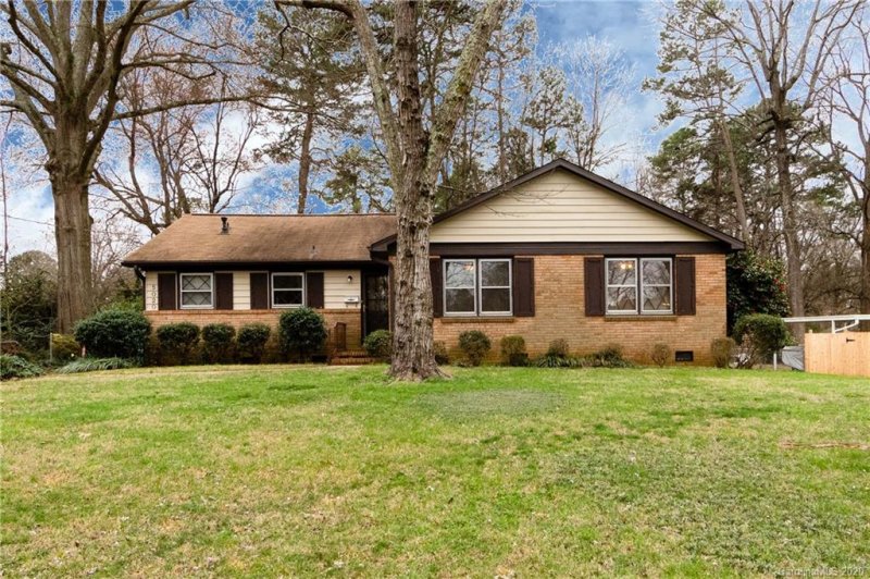 5020 Greenbrook Drive