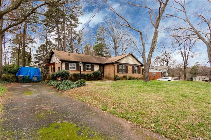 Property image 3 at 5020 Greenbrook Drive, Charlotte, NC 28205