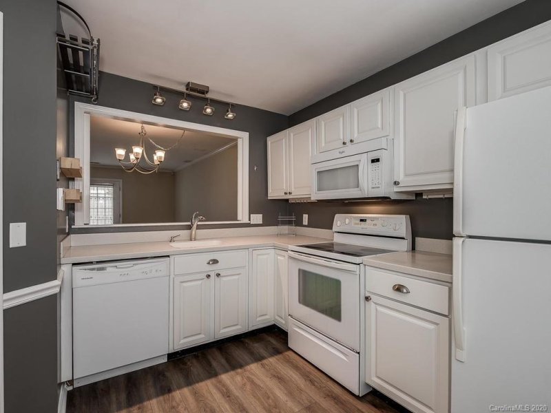 Property image 3 at 8214 Legare Court, Charlotte, NC 28210