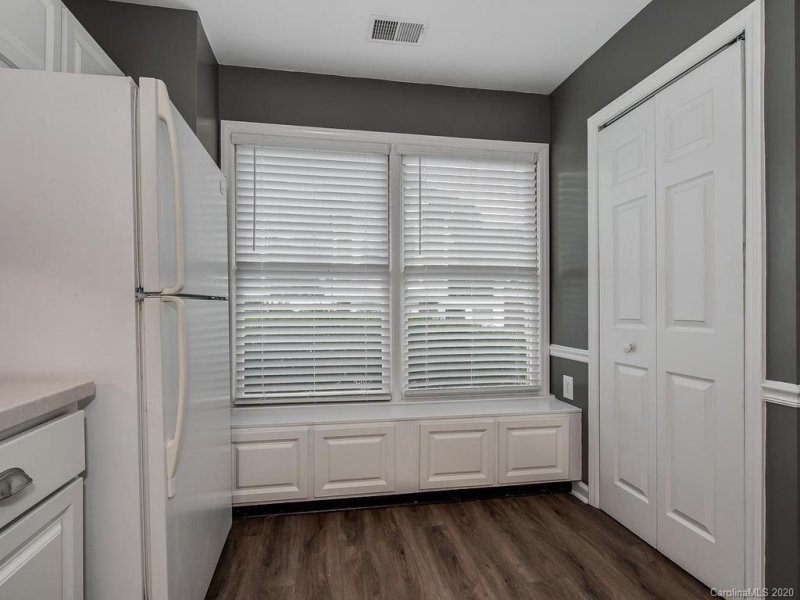 Property image 4 at 8214 Legare Court, Charlotte, NC 28210