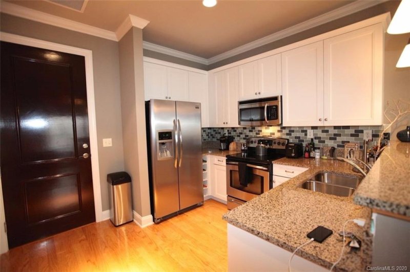 Property image 2 at 230 S Tryon Street, Charlotte, NC 28202