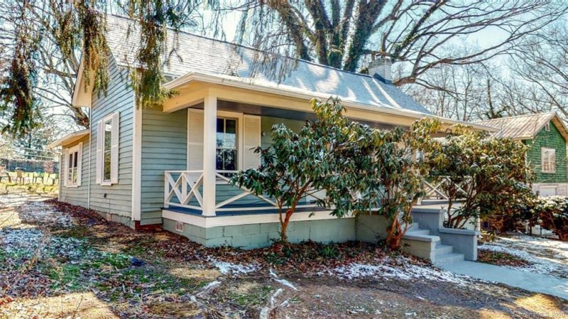 Property image 2 at 824 Fairview Street, Asheville, NC 28803