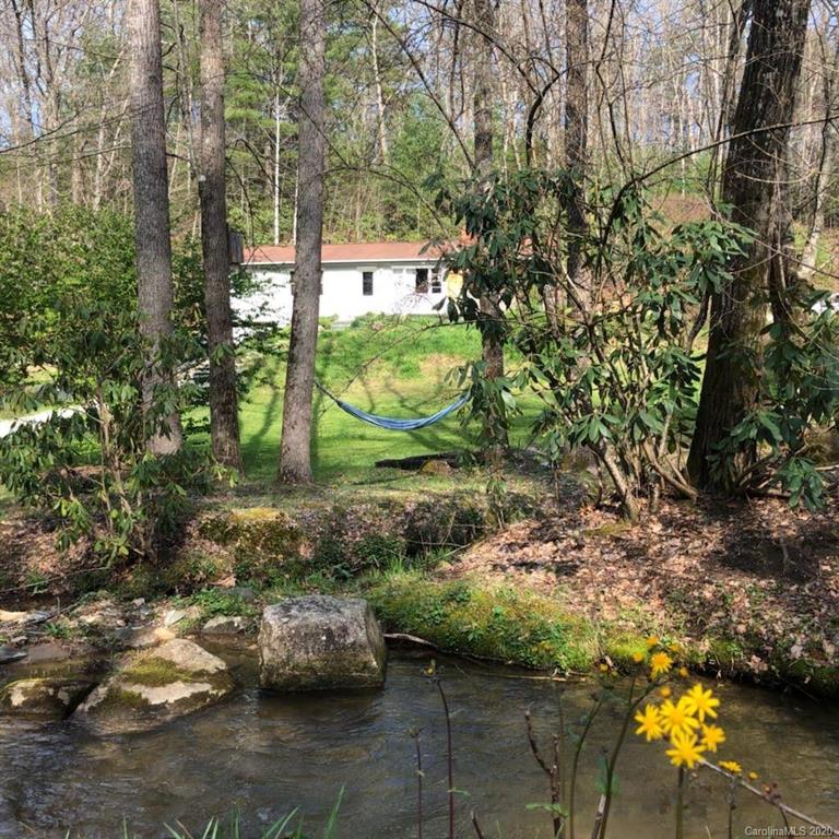 Property image 2 at 339 Holiday Drive, Hendersonville, NC 28739