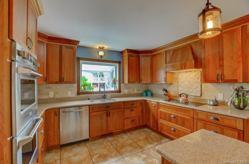 Property image 2 at 201 Woodland Court, Black Mountain, NC 28711