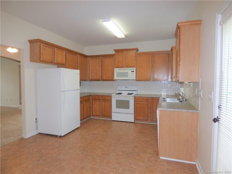 Property image 4 at 107 Vance Crescent Drive, Mooresville, NC 28117