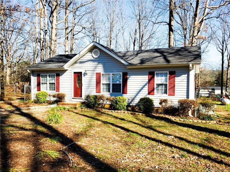 Property image 2 at 234 Sunray Drive, Lincolnton, NC 28092