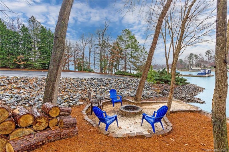 Property image 5 at 8016 West Bay Drive, Denver, NC 28037