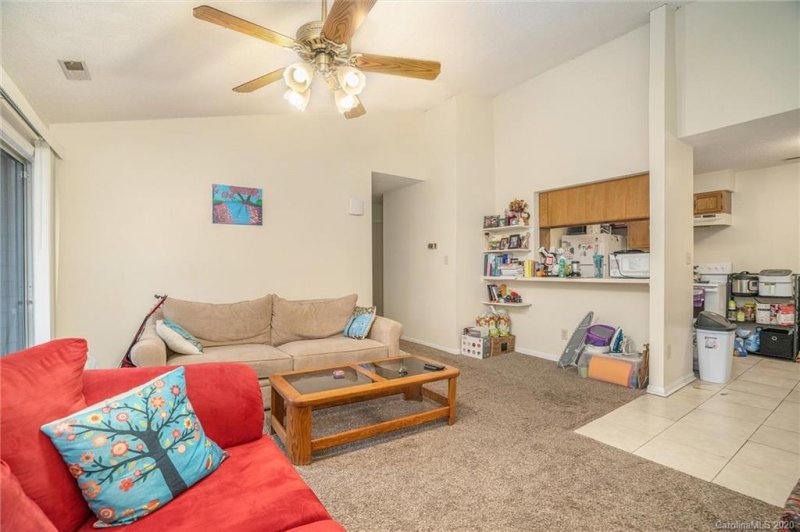 Property image 2 at 9627 Vinca Circle, Charlotte, NC 28213