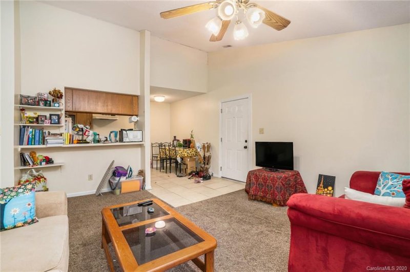 Property image 3 at 9627 Vinca Circle, Charlotte, NC 28213