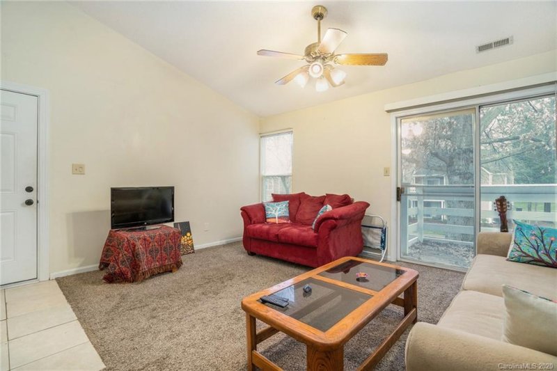 Property image 4 at 9627 Vinca Circle, Charlotte, NC 28213