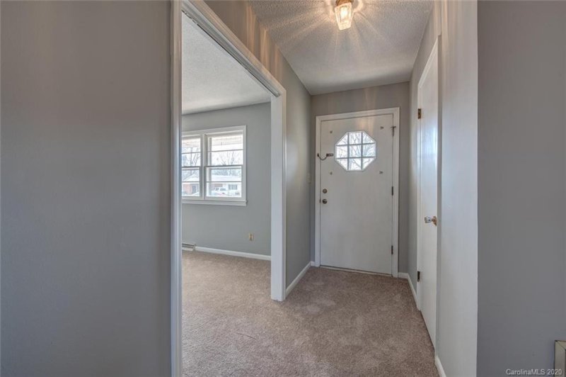 Property image 2 at 612 May Court, Gastonia, NC 28054