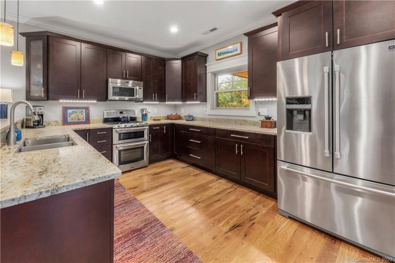 Property image 5 at 3 Grove Knoll Court, Asheville, NC 28805