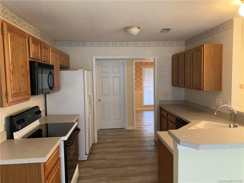 Property image 2 at 4319 Wynborough Lane, Charlotte, NC 28269