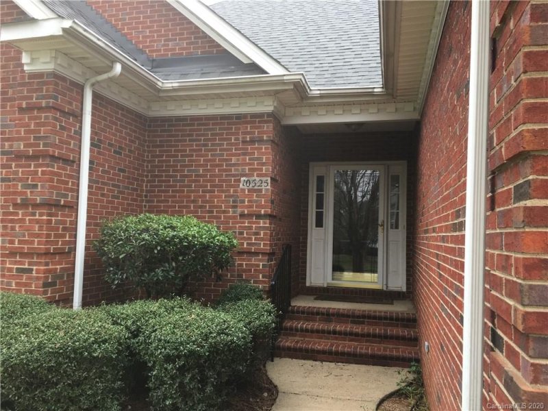 Property image 2 at 10525 Misty Ridge Lane, Charlotte, NC 28277