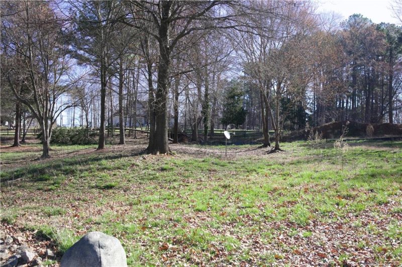Property image 4 at 612 Stonemarker Road, Mooresville, NC 28117