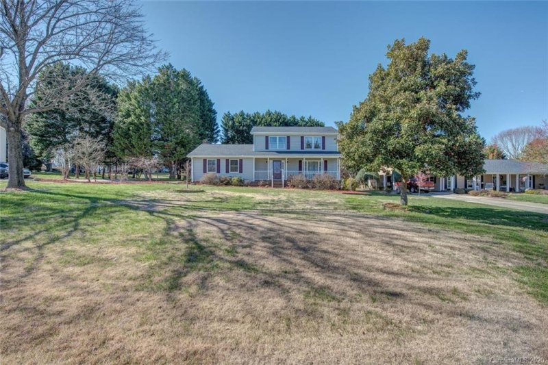 Property image 2 at 2610 Bayberry Court, Gastonia, NC 28056